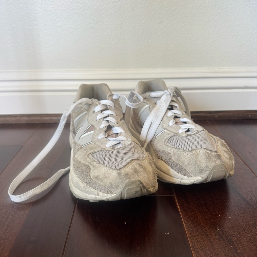 New Balance 5740 in Moonbeam